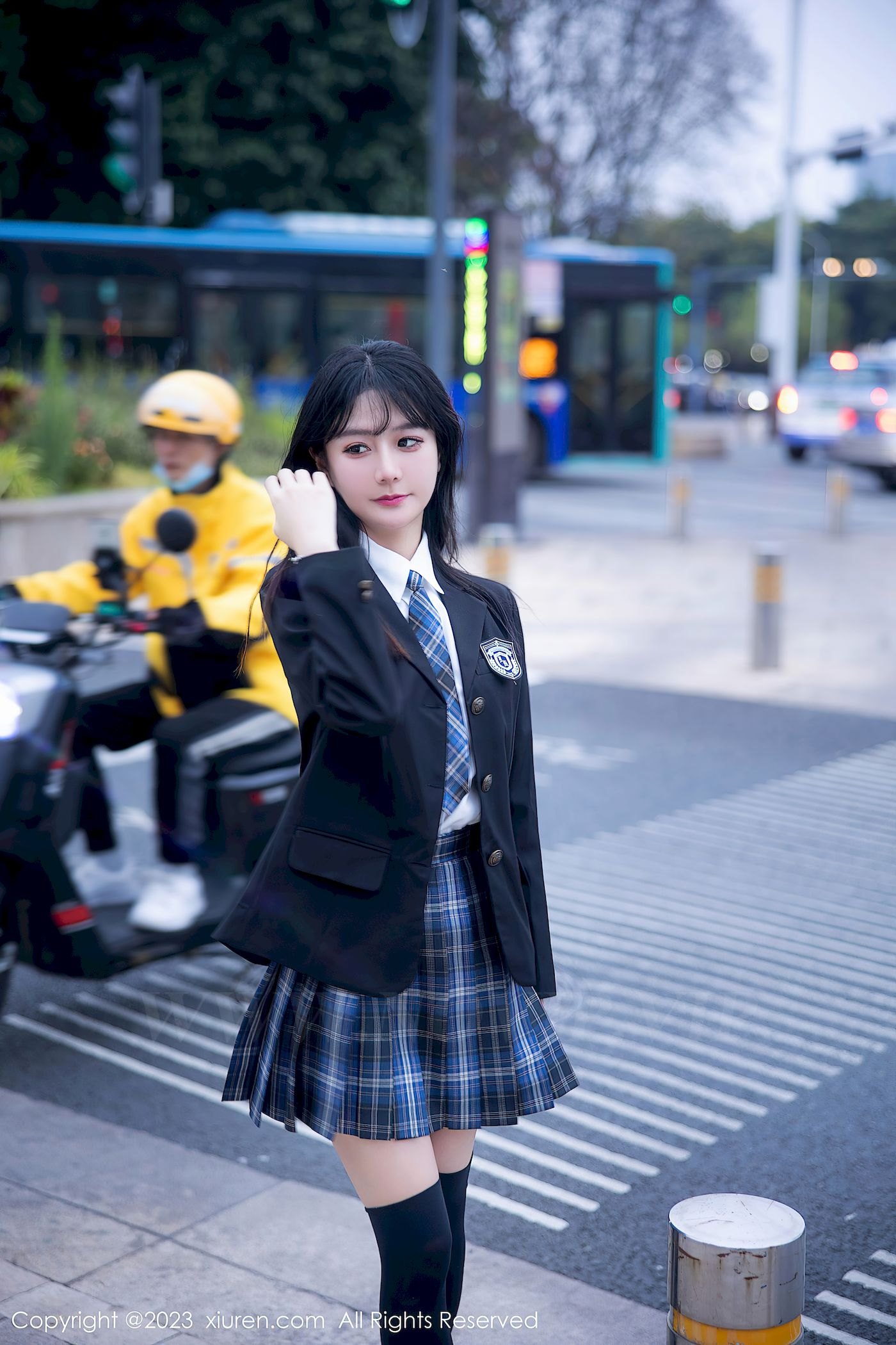 Trae SOLO Holopix AI 虚伪广告-鸠摩智转割草小游戏